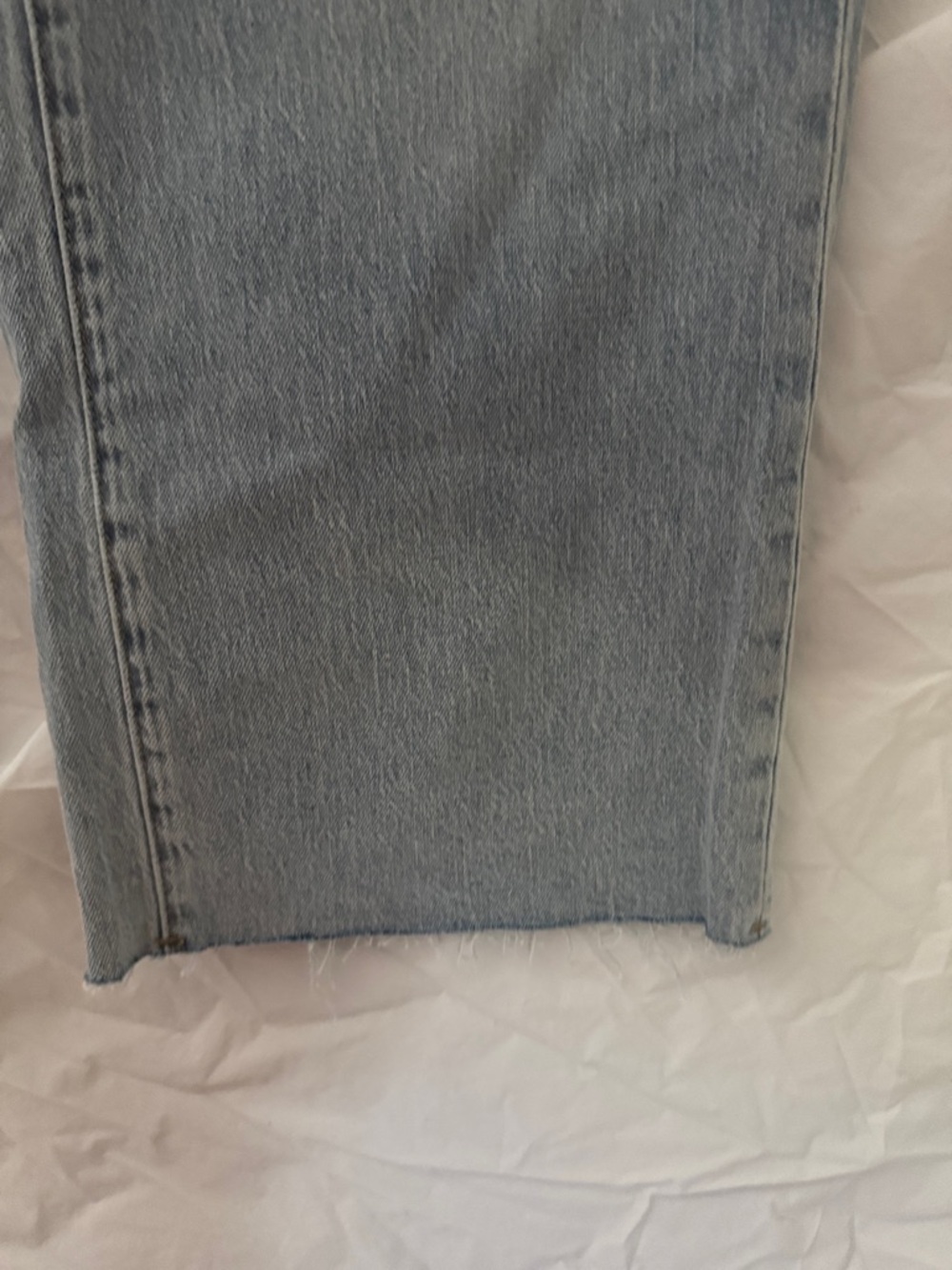 Oliver Logan Wide Leg LightWash Raw Hem Women's Jeans - Picture 5 of 10